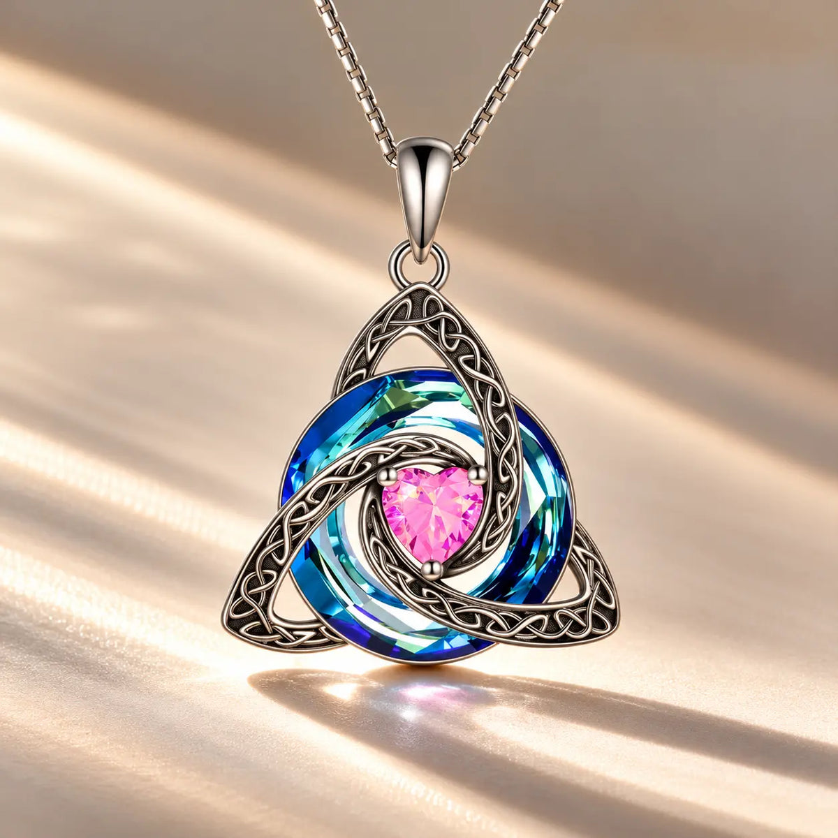 Collar Nudo de Bruja con Piedra de Nacimiento