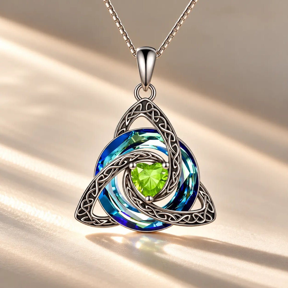 Collar Nudo de Bruja con Piedra de Nacimiento