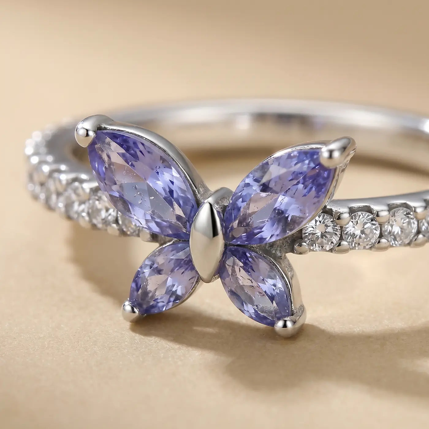 Kandelya Mariposa
